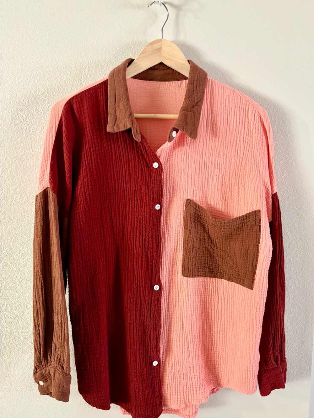 Colorblock Button-Up Shirt in Pink, Burgundy & Brown